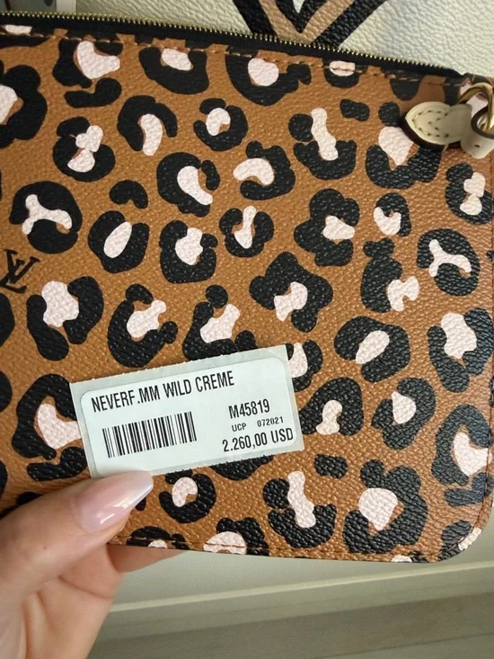 Louis Vuitton Neverfull MM in “Wild Creme” - Picture 14 of 14